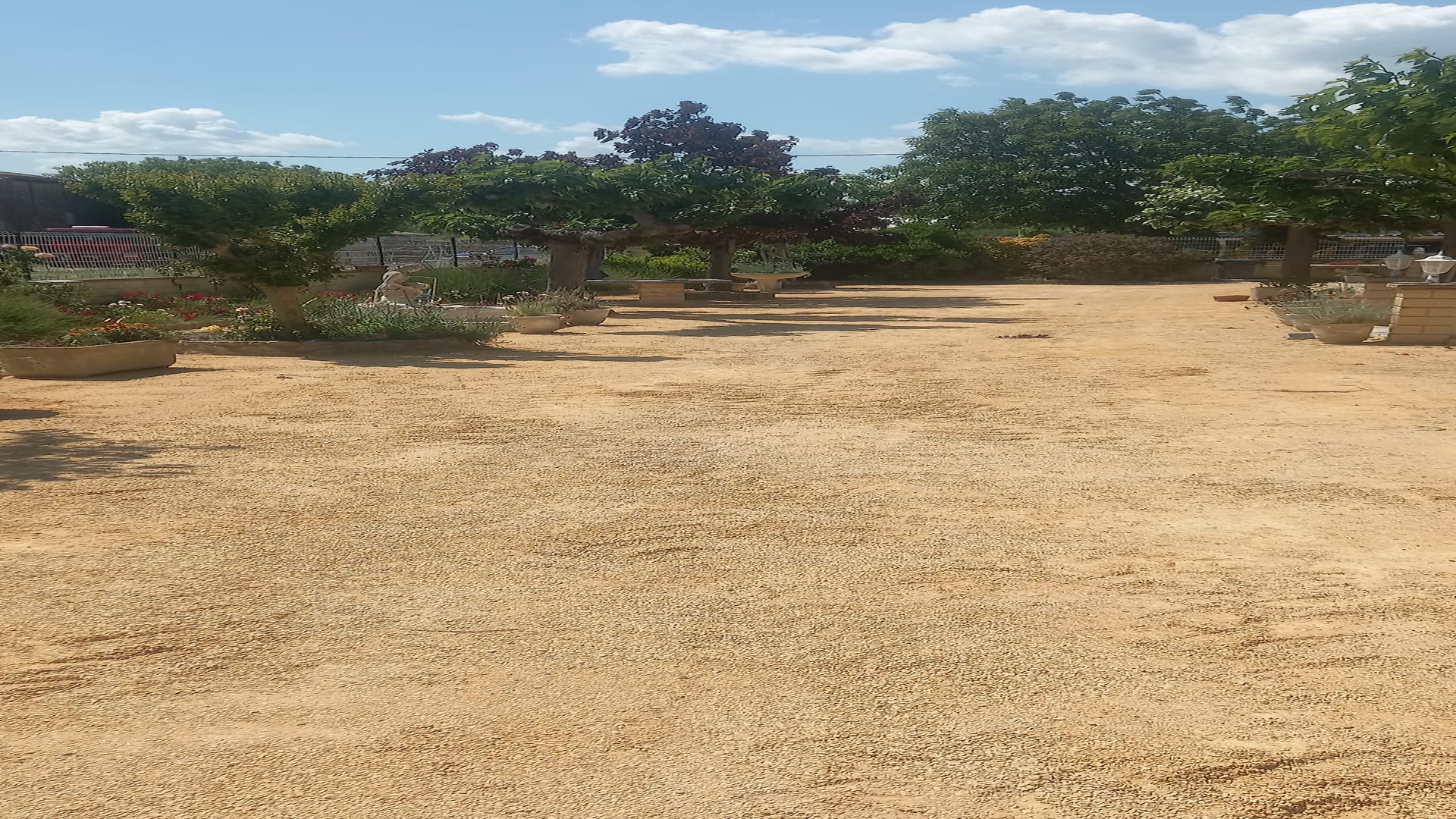 Aménagement extérieur — espace paysager Vaucluse